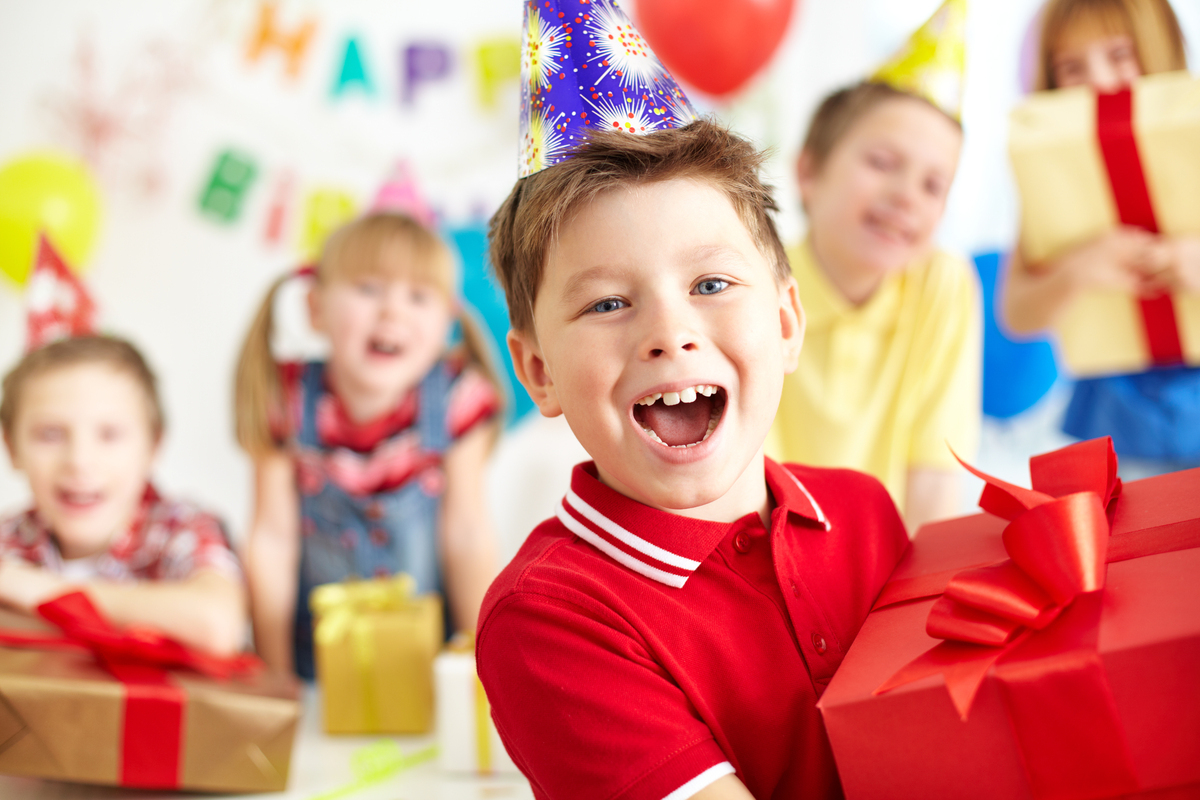 Варианты подарков ребенку на 9 и 10 день рождения