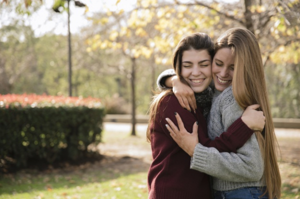1 августа — День подруги. Интересные факты про женскую дружбу от психолога