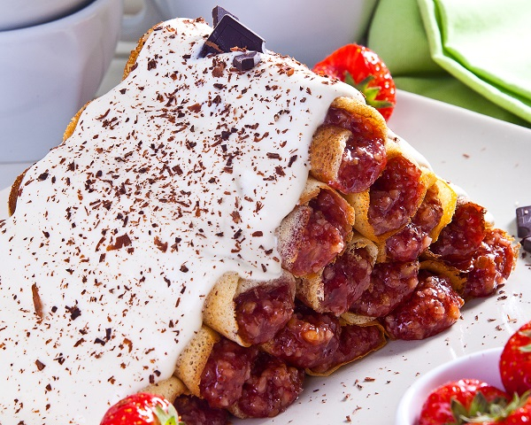 Блинный торт на закуску и на десерт — 2 лучших рецепта к Масленице