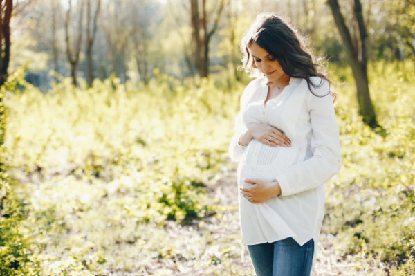 Депрессия у беременных: причины, признаки и как бороться