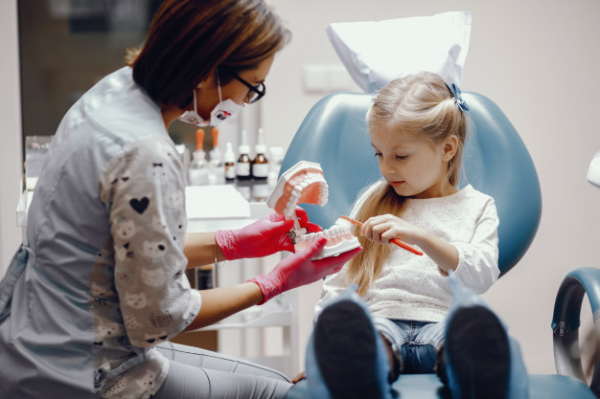 Как сводить ребенка к стоматологу без страха и истерик