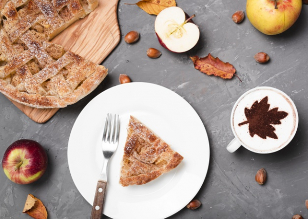Пирог с яблоками: 5 лучших рецептов